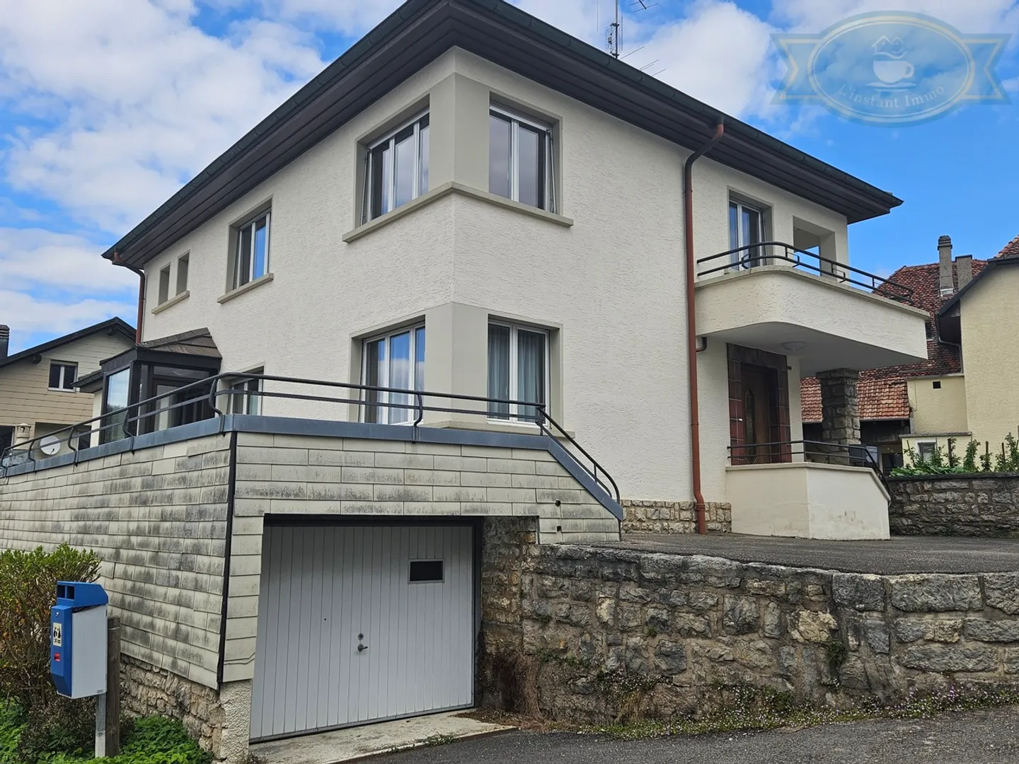 Großes renoviertes Haus im Zentrum des Dorfes Chevenez - Foto 2 von 11