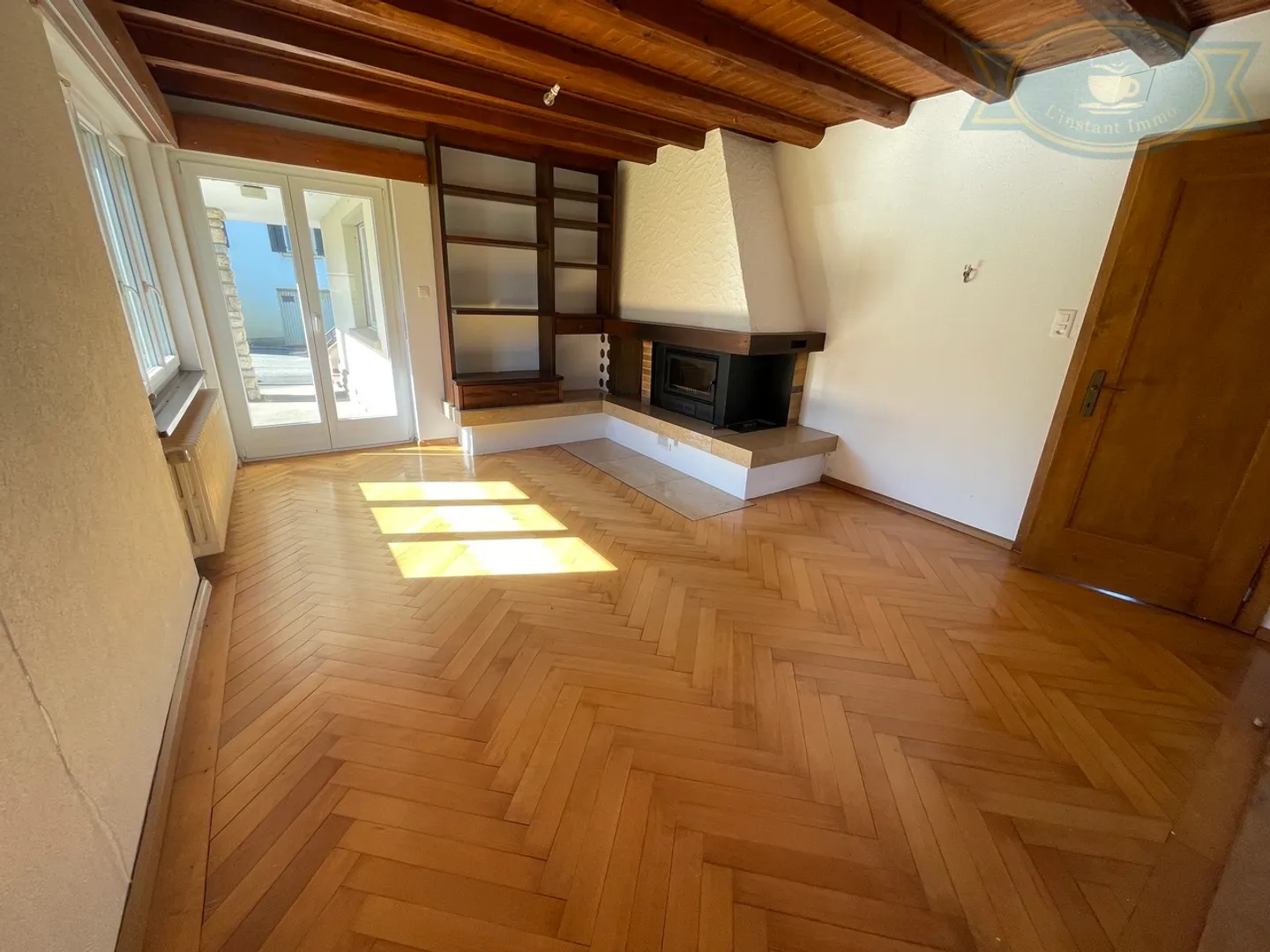 Großes renoviertes Haus im Zentrum des Dorfes Chevenez - Foto 4 von 11