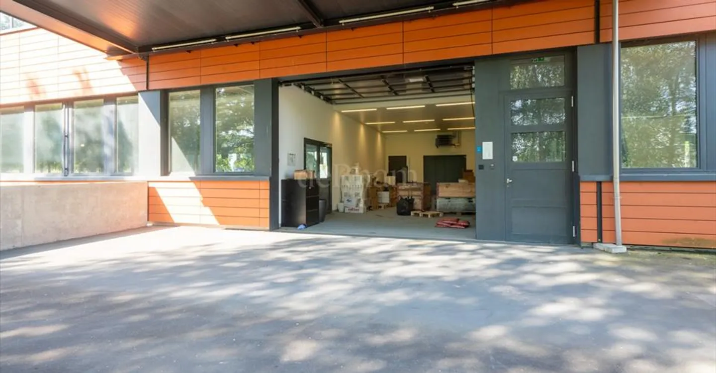 Mischgenutztes Gebäude mieten - Foto 6 von 6