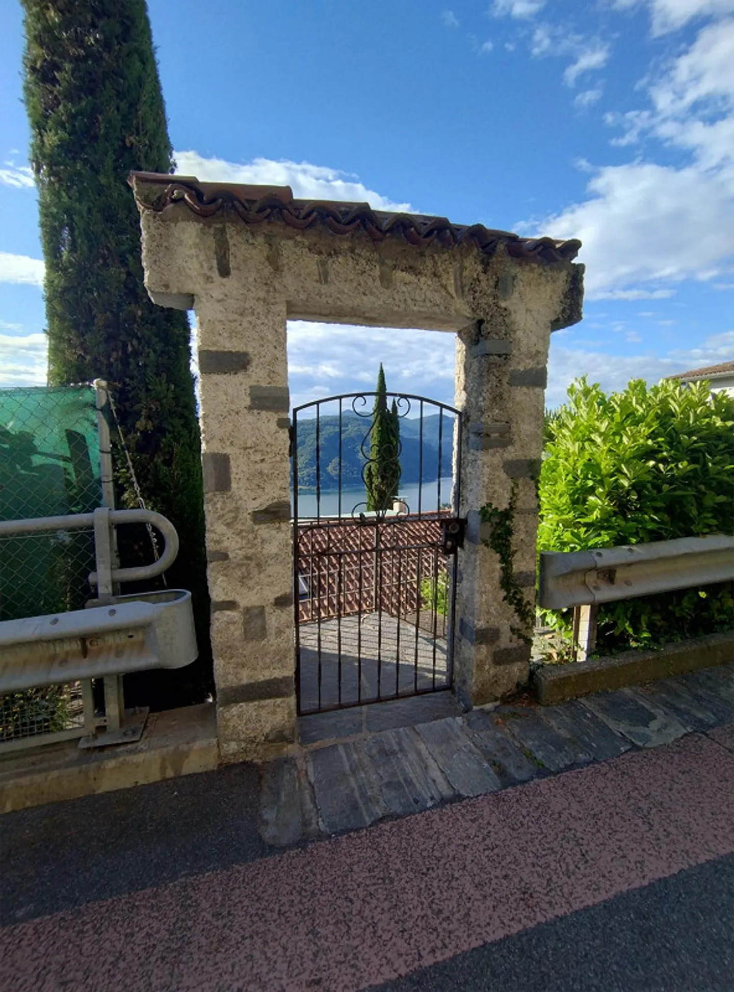 2-room apartment, furnished, in a dream location in Ticino - Photo 14 of 17