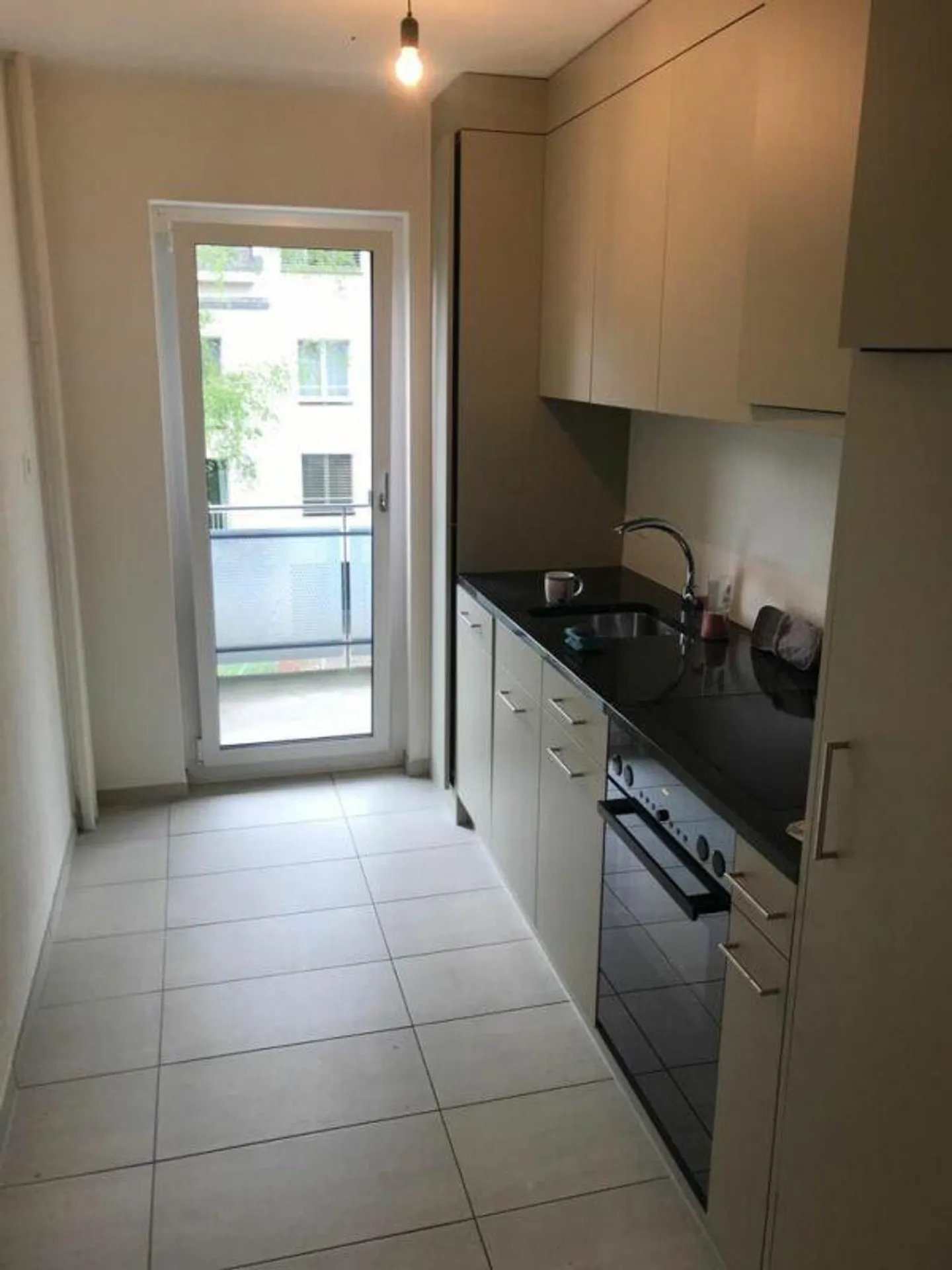 Moderne 3.5-Zimmer-Wohnung - Foto 2 von 8