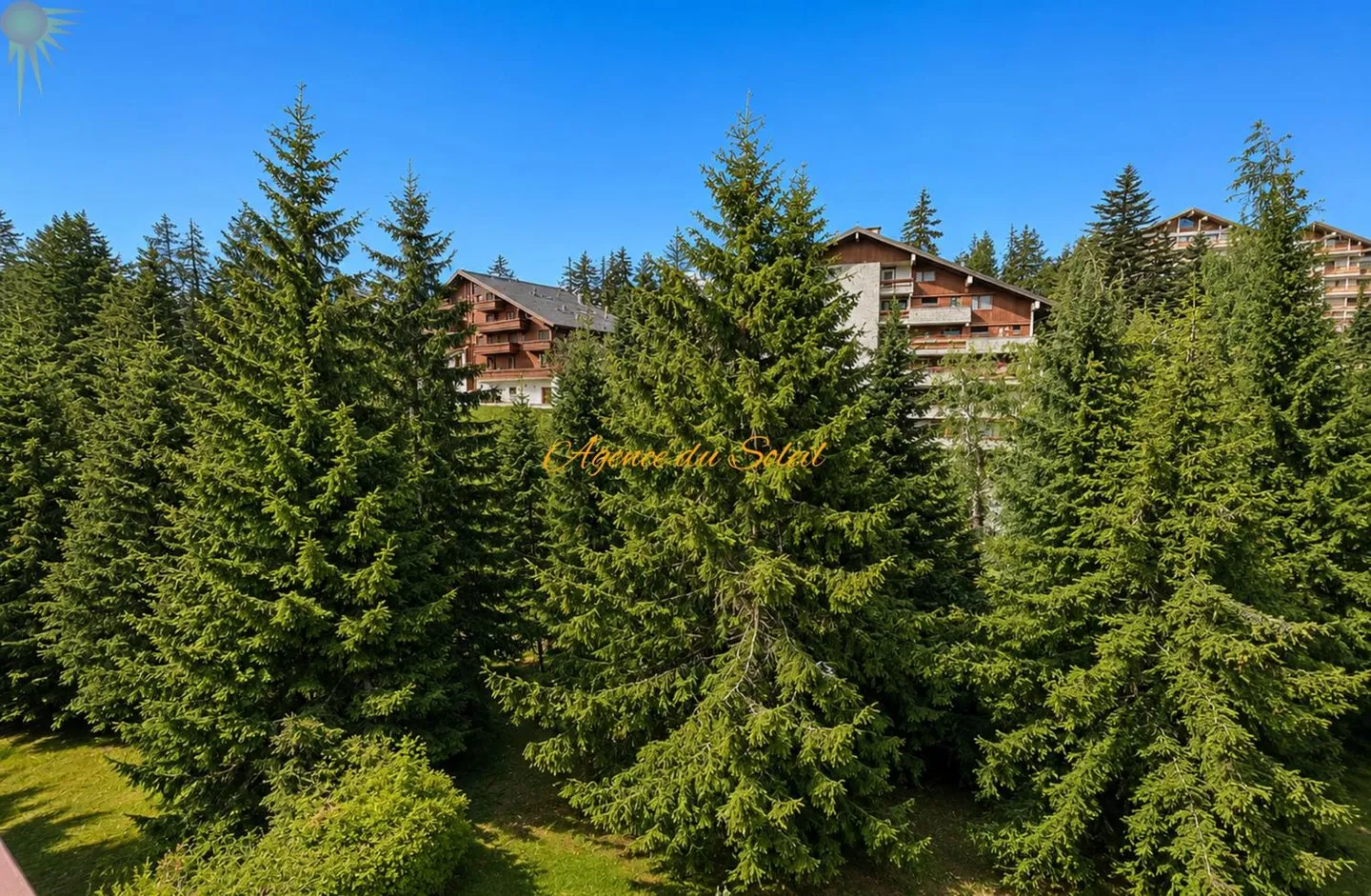 Large attic studio in Crans! - Photo 9 of 10