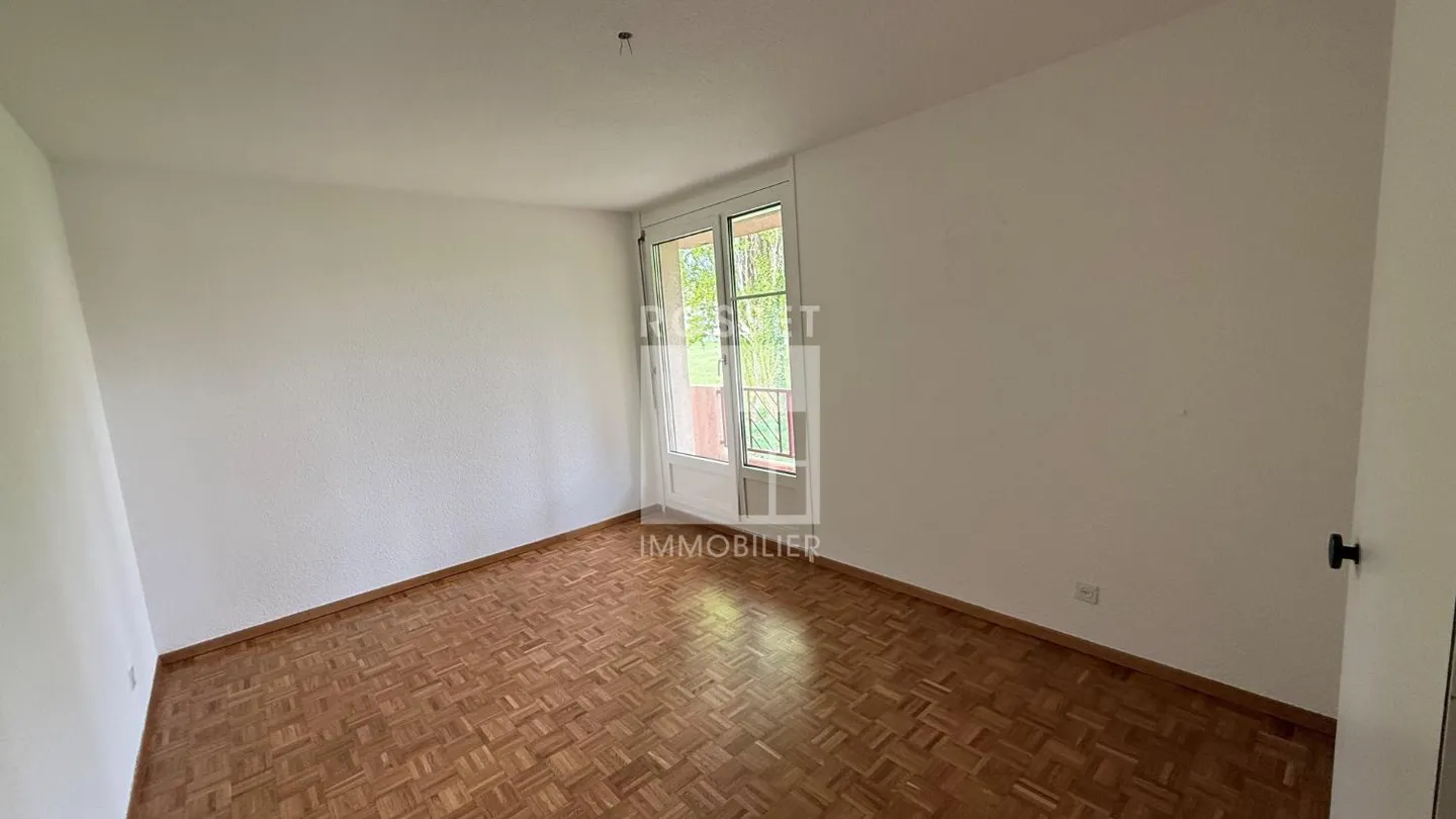 4-room apartment - Photo 4 of 4