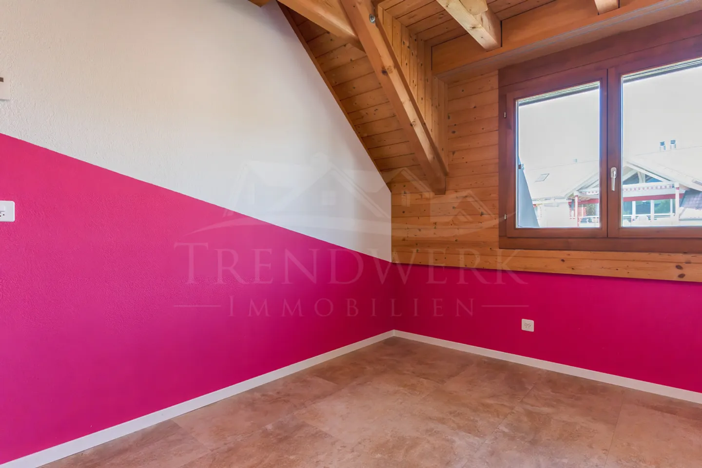 Luminoso appartamento duplex di 5,5 locali a Freimettigen - Foto 13 di 16