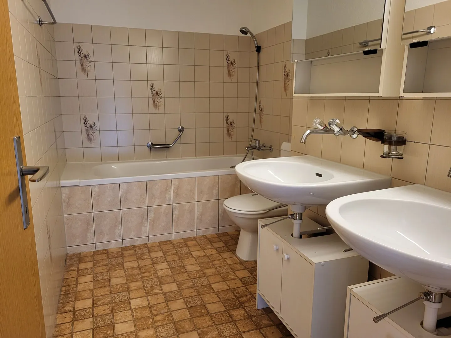 Appartamento luminoso di 4,5 locali a Bösingen, con giardino privato - Foto 5 di 8