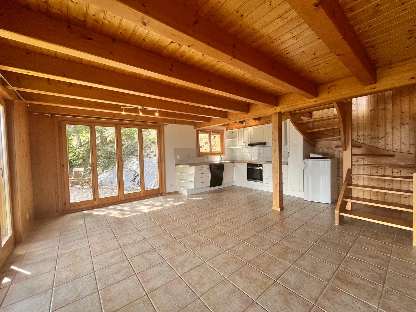 Chalet for sale - Photo 4 of 10