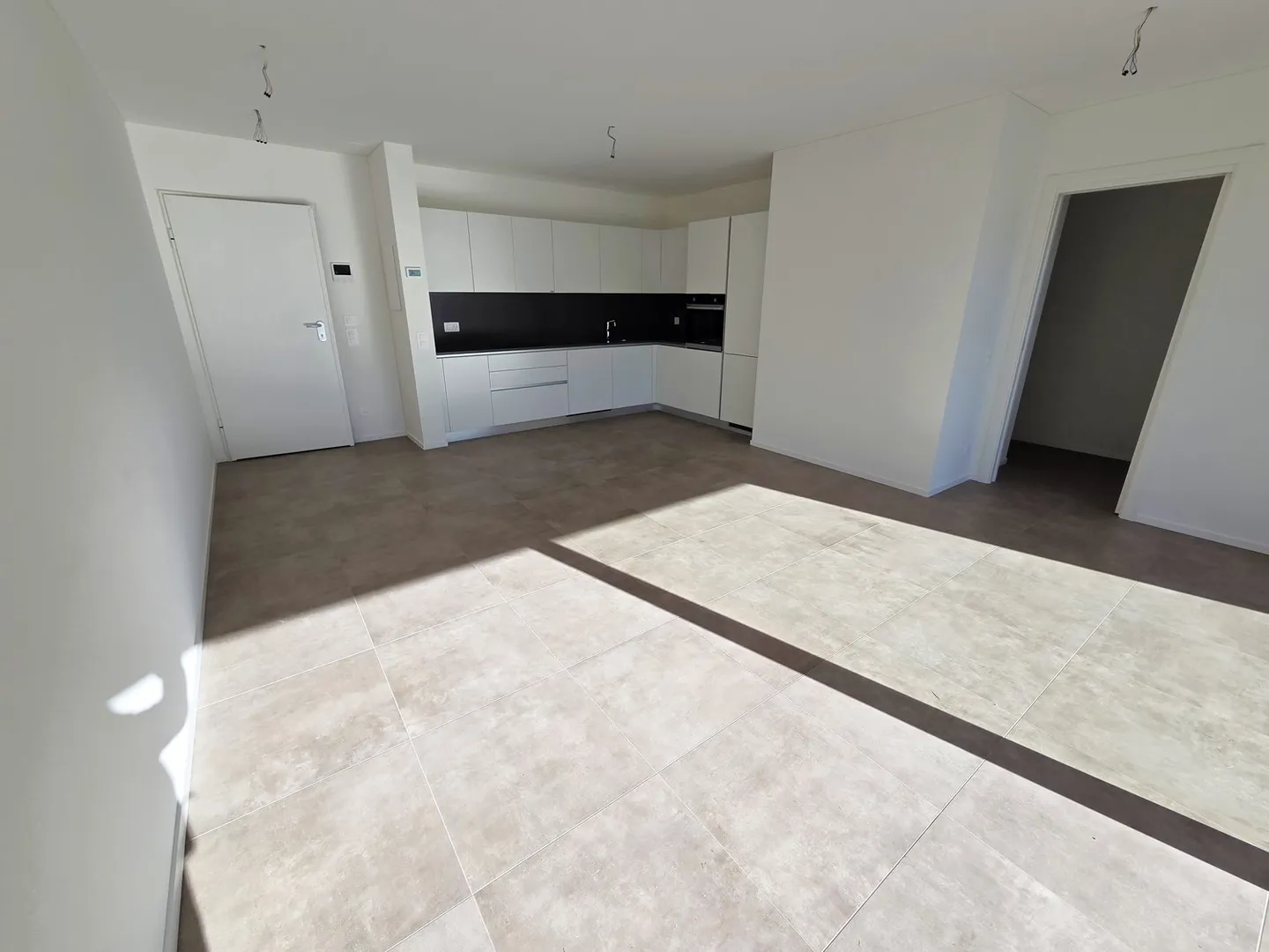 Nouvel appartement de 3,5 pièces à Camorino - Photo 4 sur 8