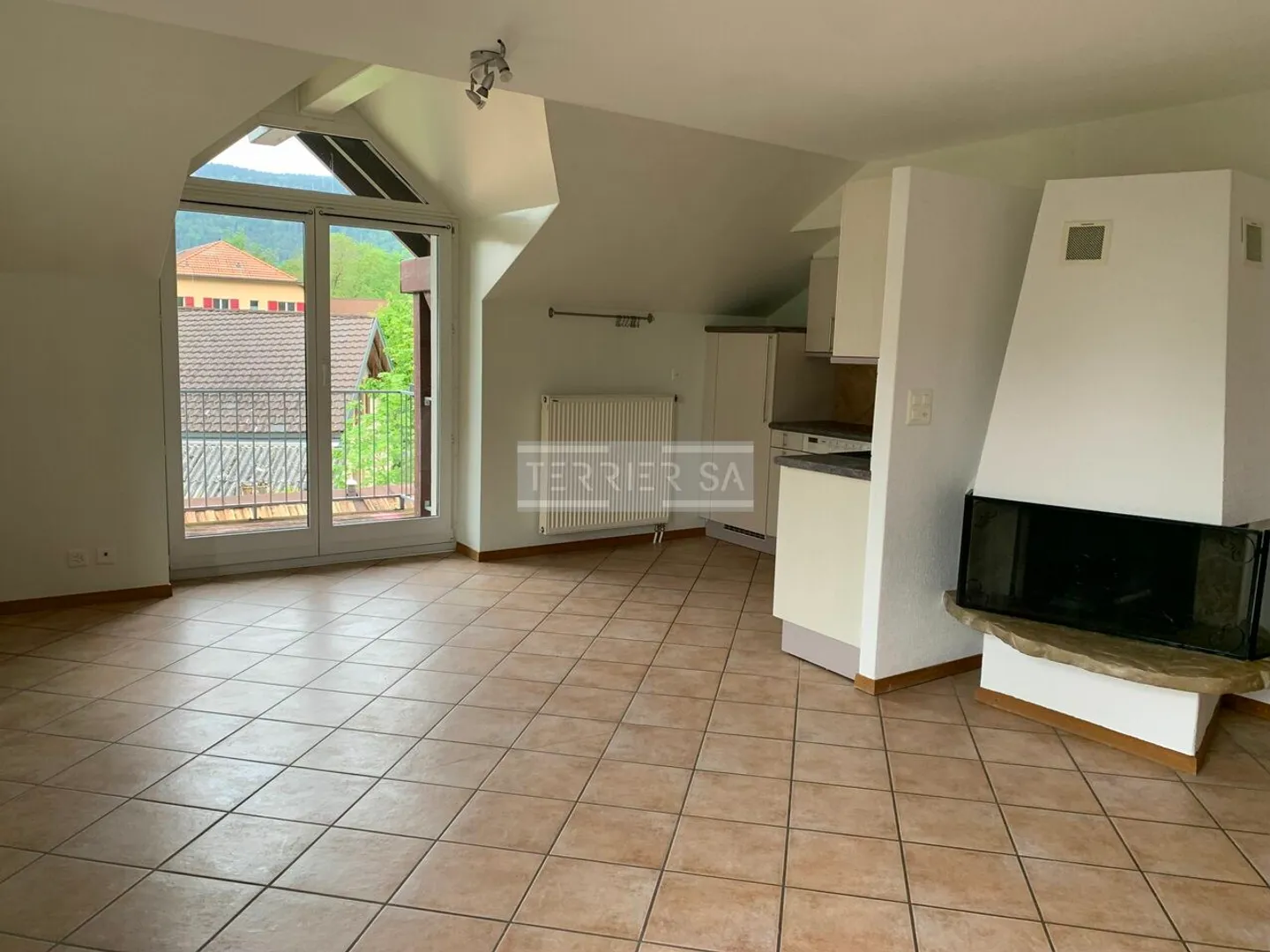 Penthouse duplex with 3.5 rooms + office with parking space - Photo 2 of 13