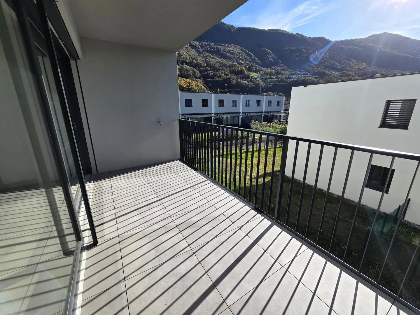 Nouvel appartement de 3,5 pièces à Camorino - Photo 6 sur 8