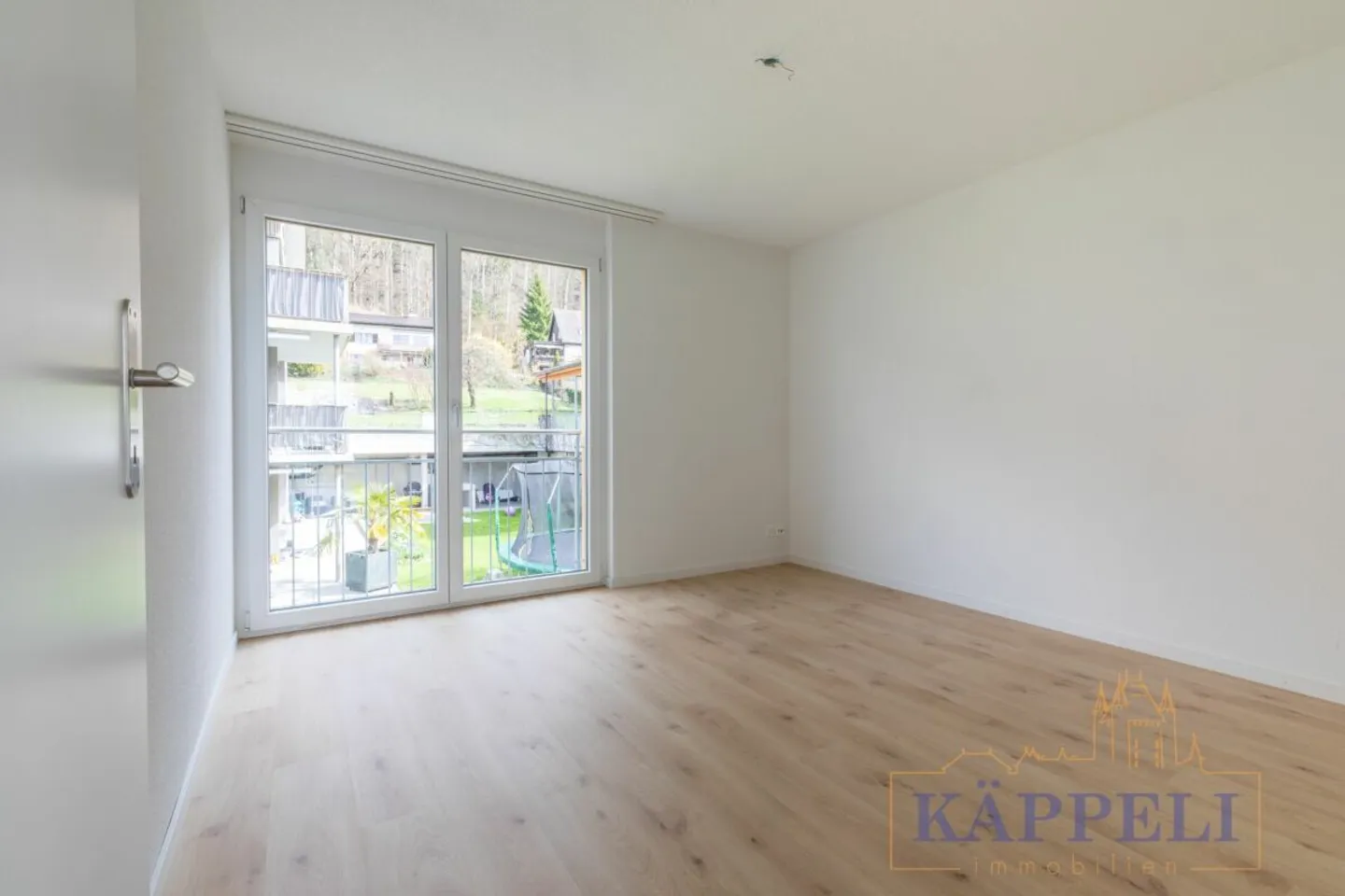 Modern 4.5 room apartment with panoramic view - Photo 10 of 11