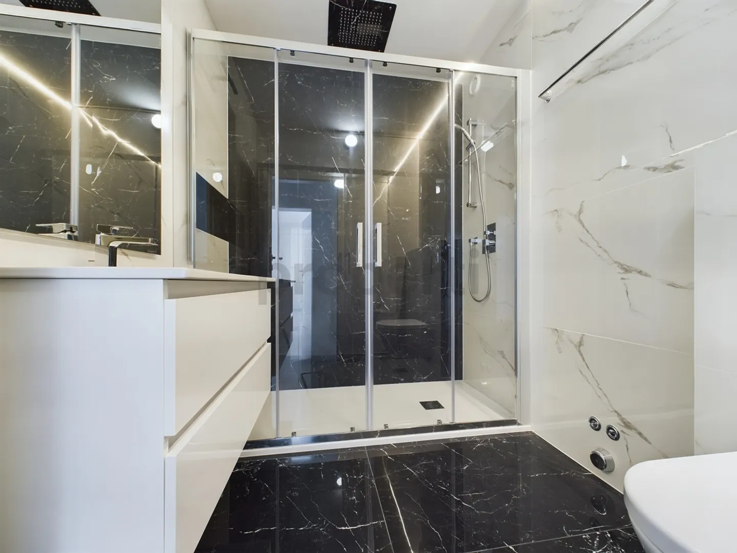 Appartement moderne et lumineux de 4,5 pièces à Locarno - Photo 8 sur 10