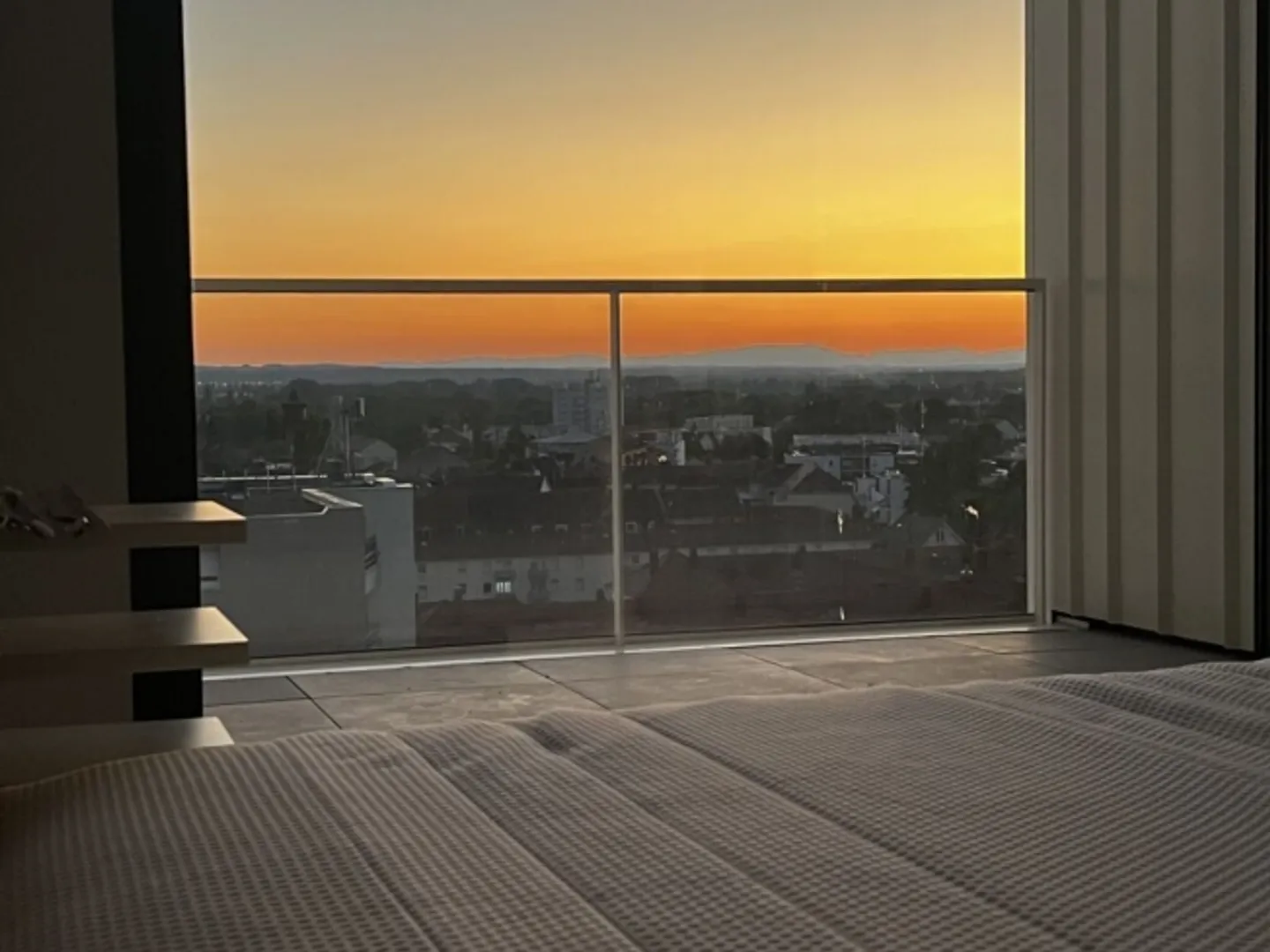 Modern 4-room apartment at the tri-border area with Rhine view - Ideal for expats - Photo 11 of 13