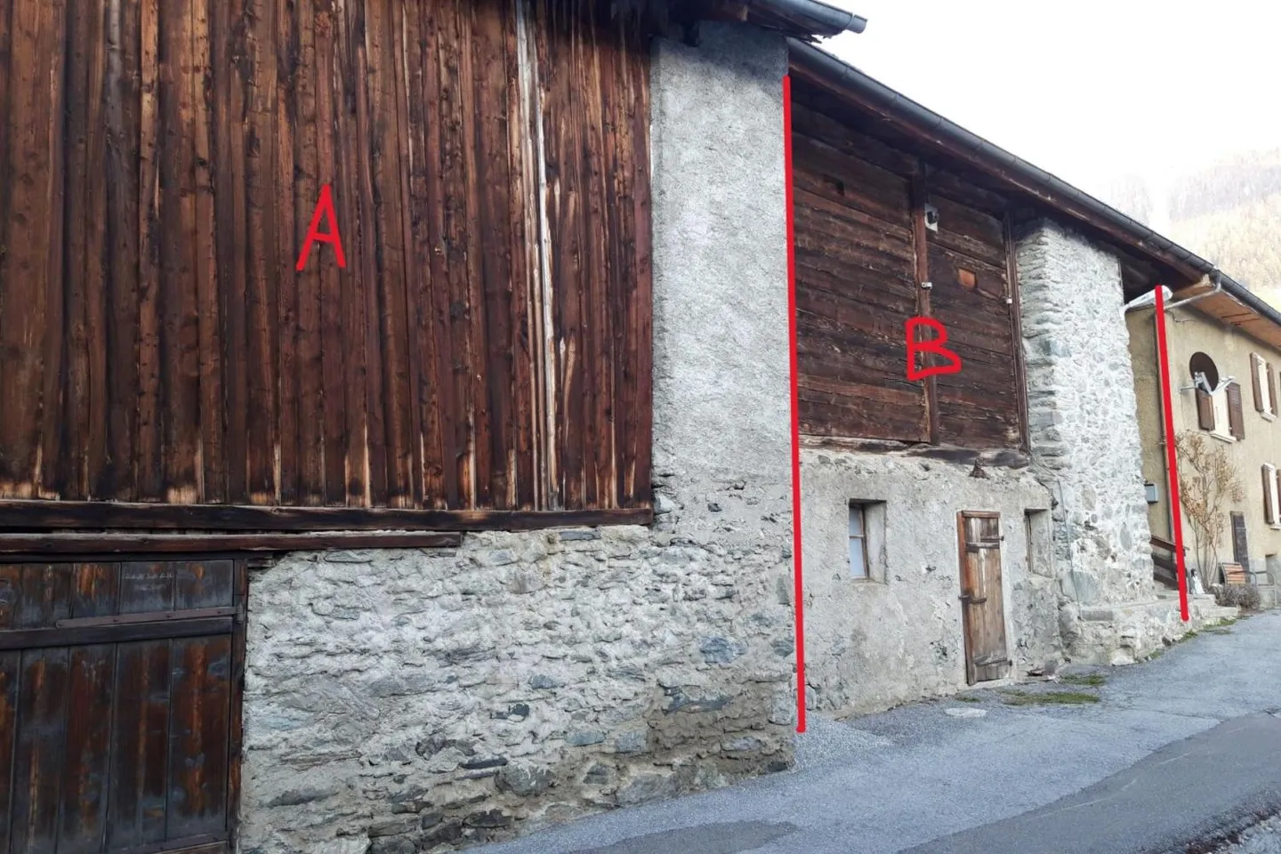 Ristrutturazione di un fienile con permesso di costruzione in vigore - Foto 3 di 6