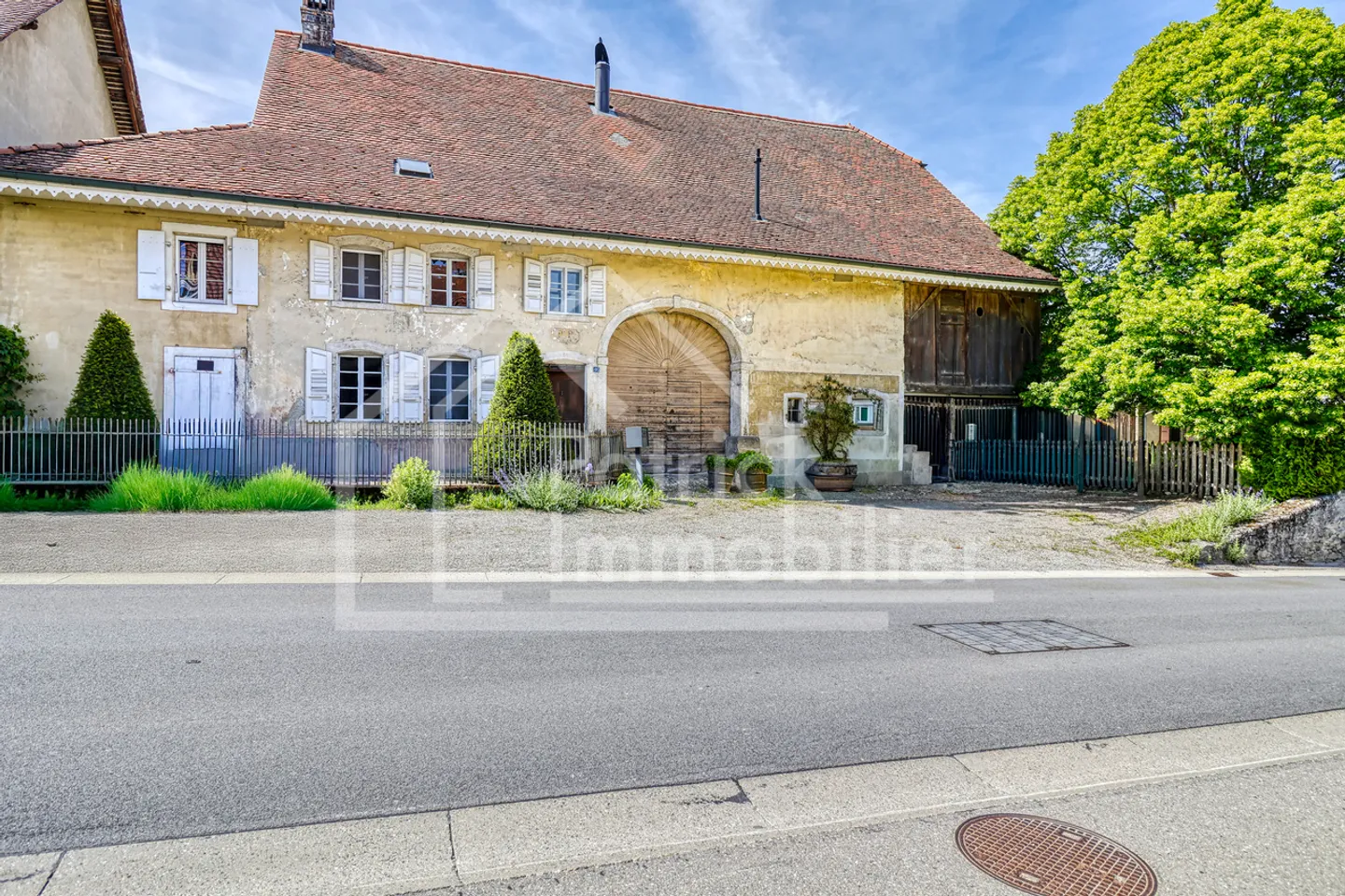 Renovated Character Farm with High Construction Potential - Photo 3 of 21