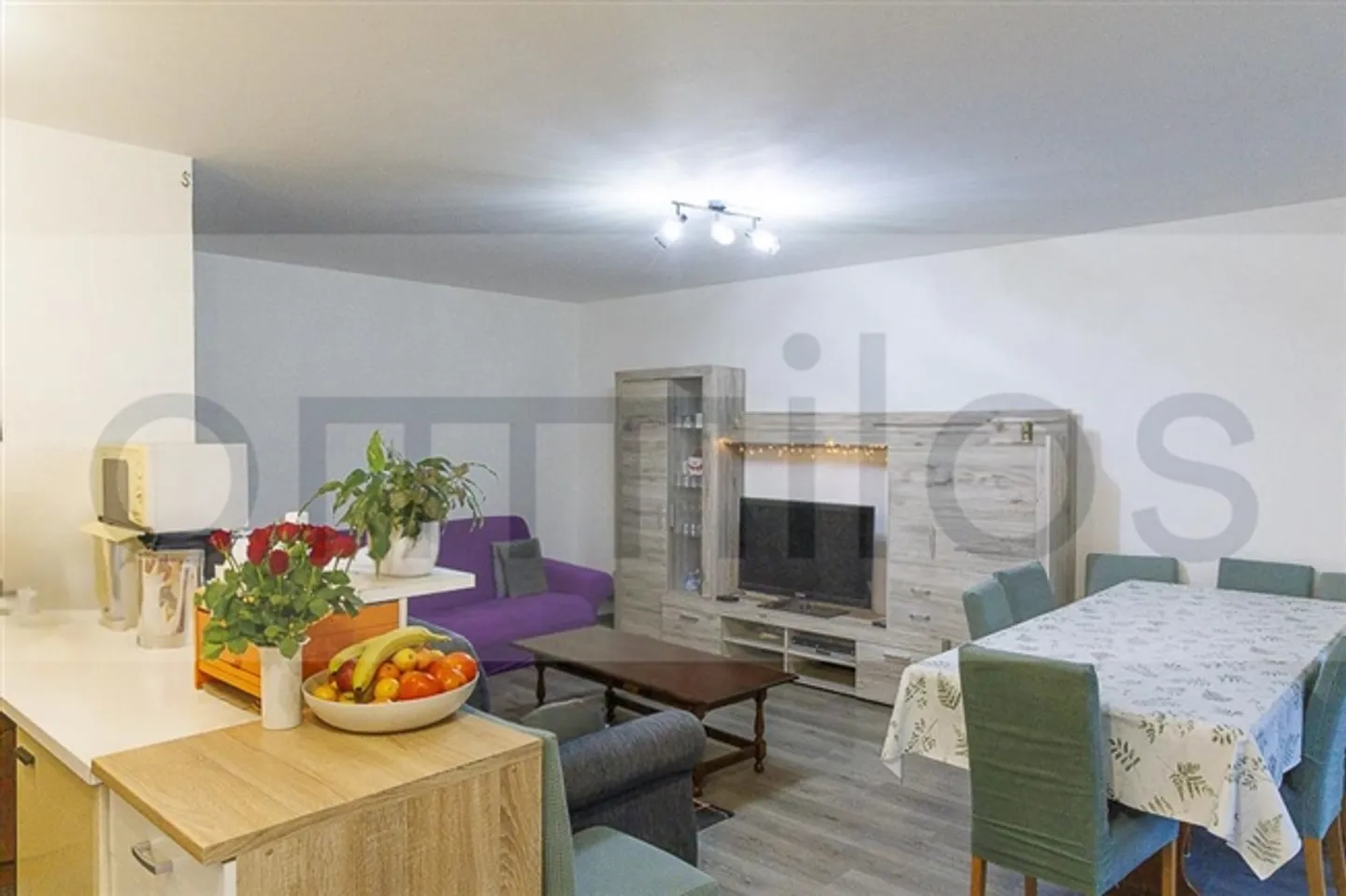 Quiet, functional 3.5-room apartment with balcony, ideally located - Photo 1 of 8