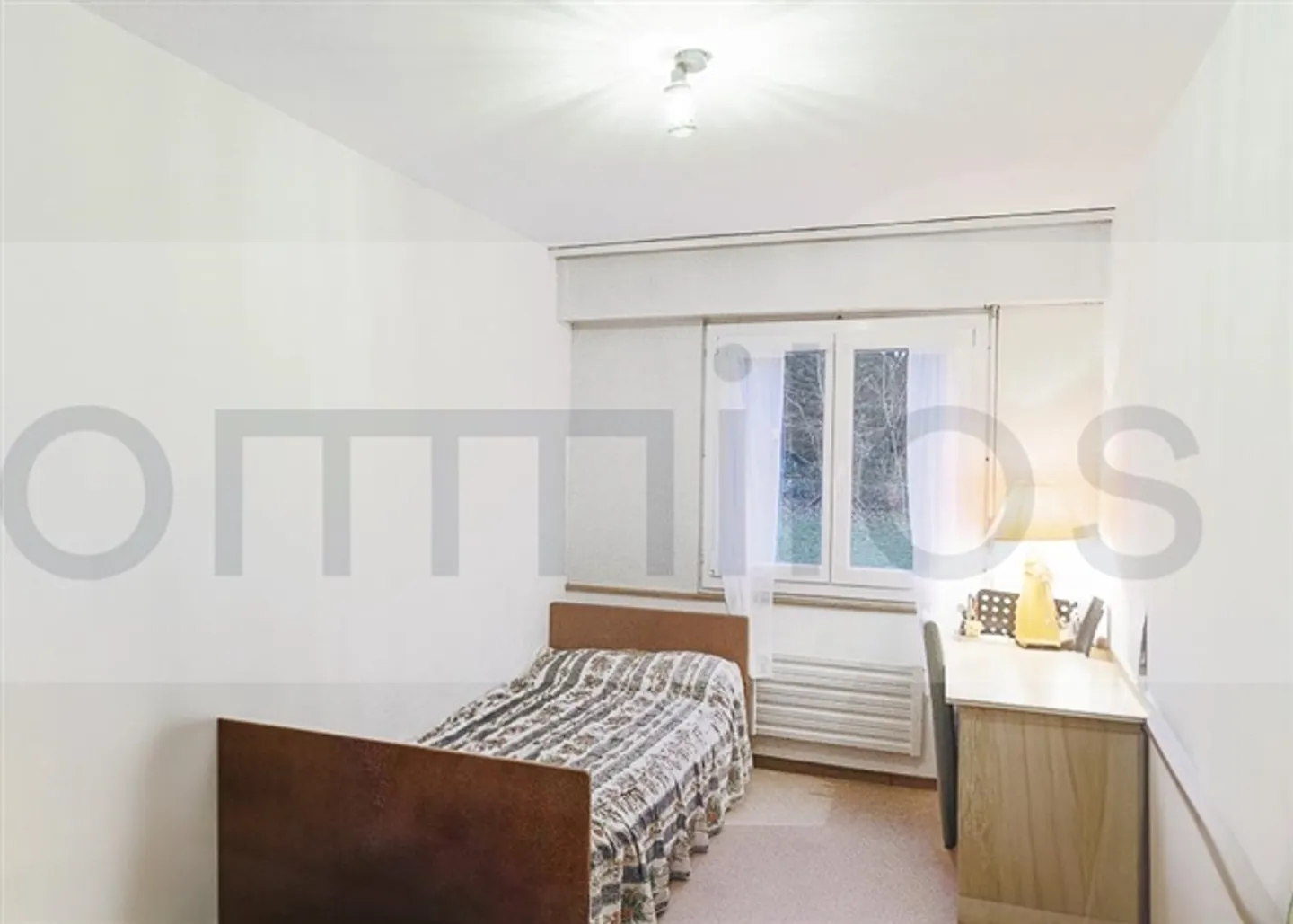 Quiet, functional 3.5-room apartment with balcony, ideally located - Photo 5 of 8