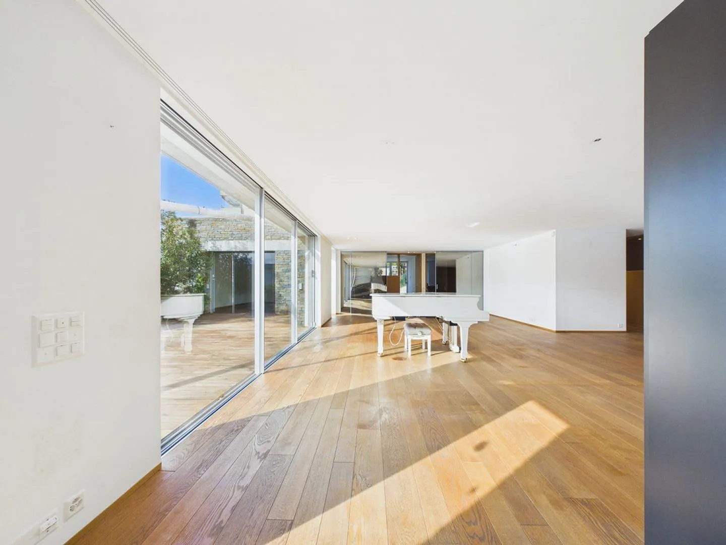 Appartamento elegante e stiloso con vista panoramica sul Lago Maggiore - Foto 9 di 24