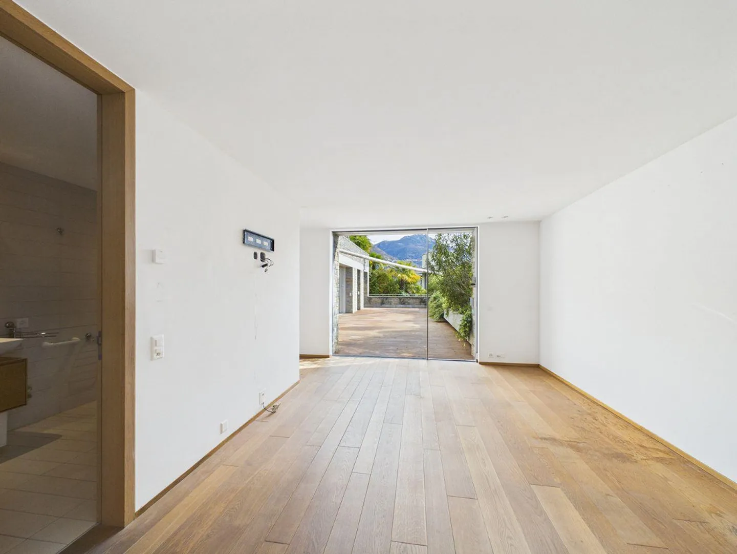 Appartamento elegante e stiloso con vista panoramica sul Lago Maggiore - Foto 11 di 24