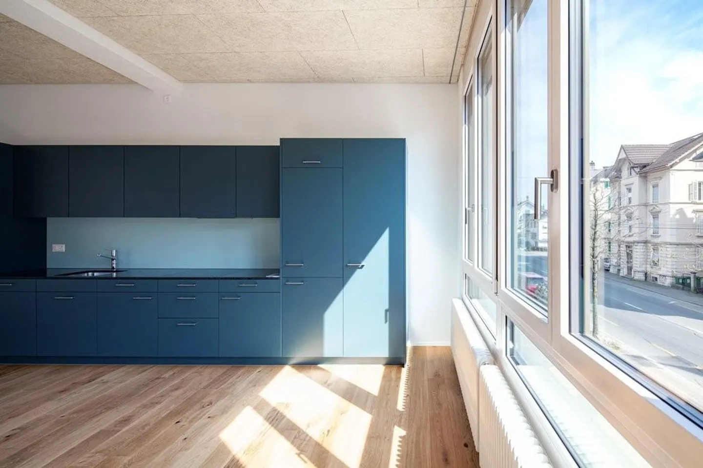 Beautiful 4-room loft apartment with its own terrace - Photo 3 of 11