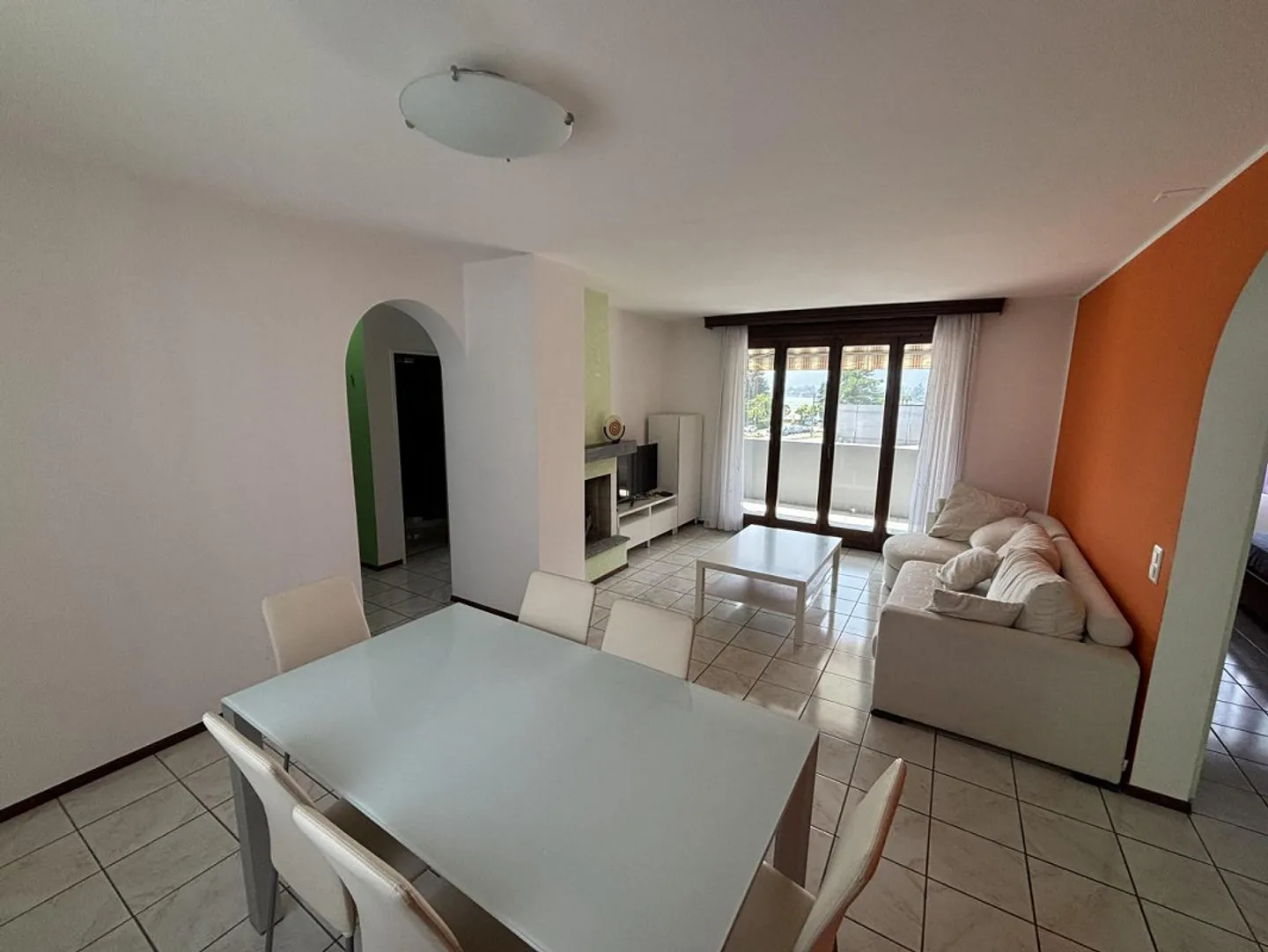 Appartamento in affitto - Foto 2 di 27