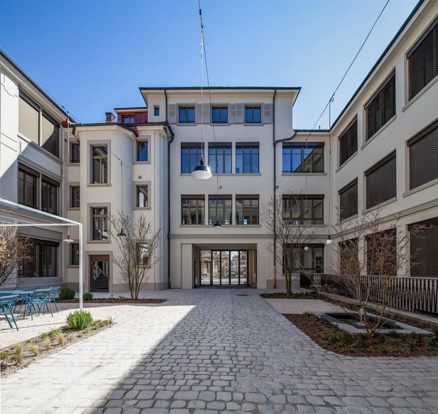 Beautiful 4-room loft apartment with its own terrace - Photo 1 of 11