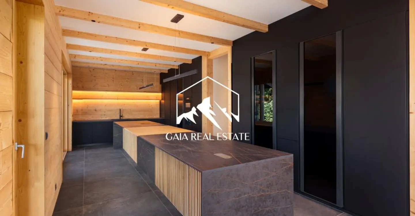 Chalet Master - Photo 12 of 19