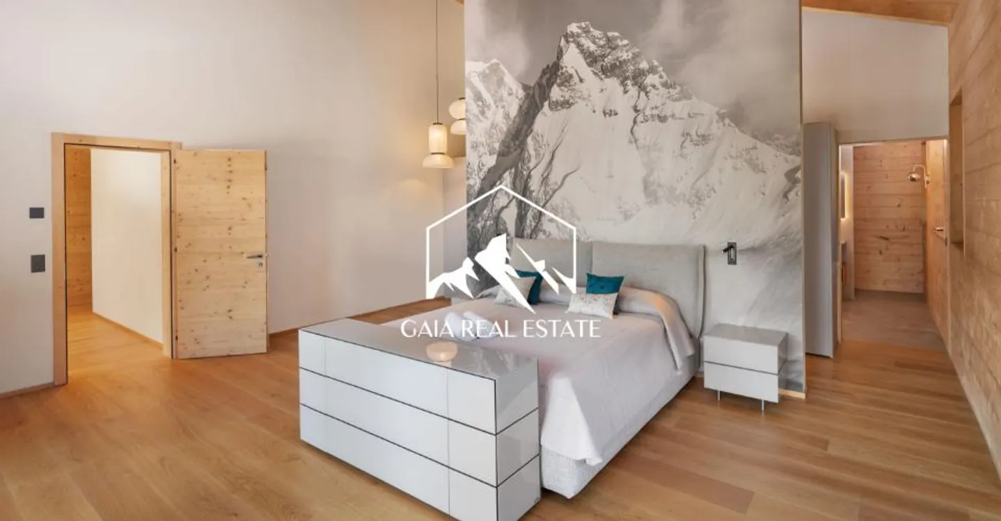 Chalet Master - Photo 16 of 19