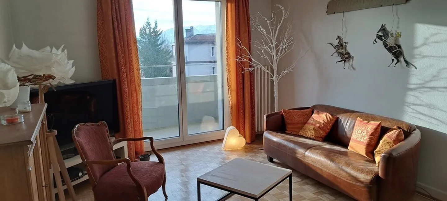 Bell'appartamento di 2,5 stanze - Foto 3 di 5