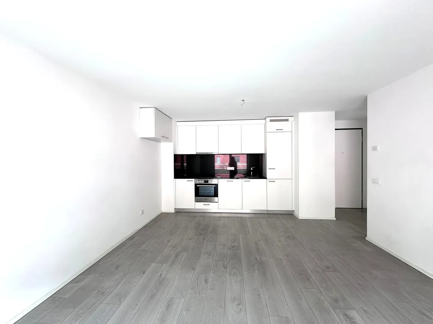 Moderno appartamento 2.5 locali con balcone a Cadenazzo - Foto 4 von 15