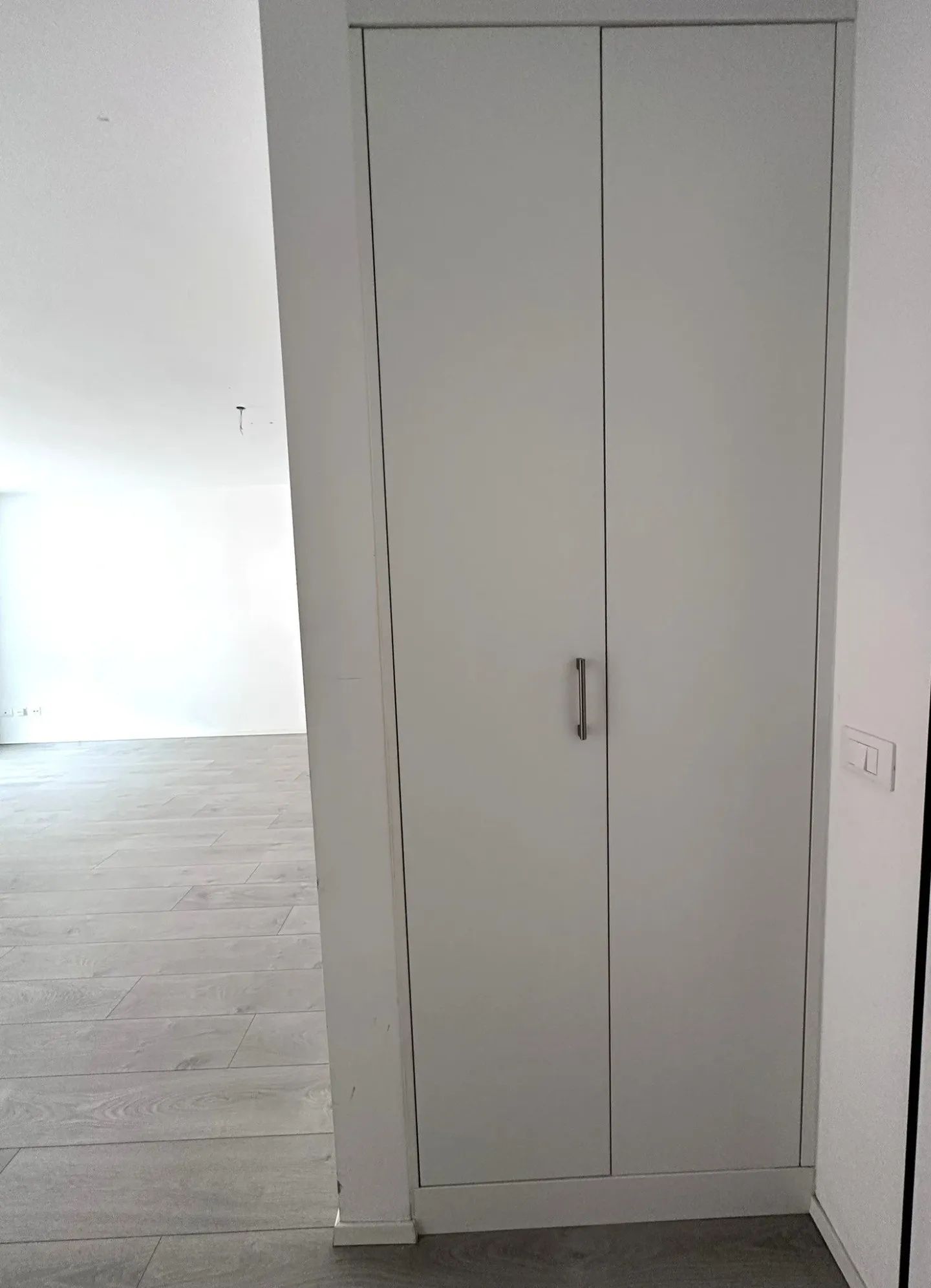 Moderno appartamento 2.5 locali con balcone a Cadenazzo - Foto 9 von 15