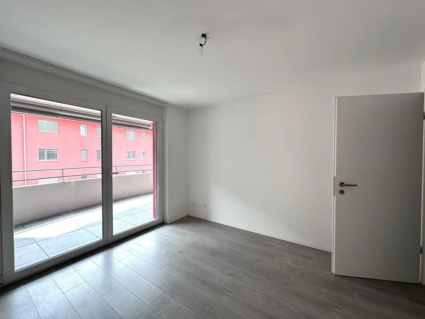 Moderno appartamento 2.5 locali con balcone a Cadenazzo - Foto 12 von 15