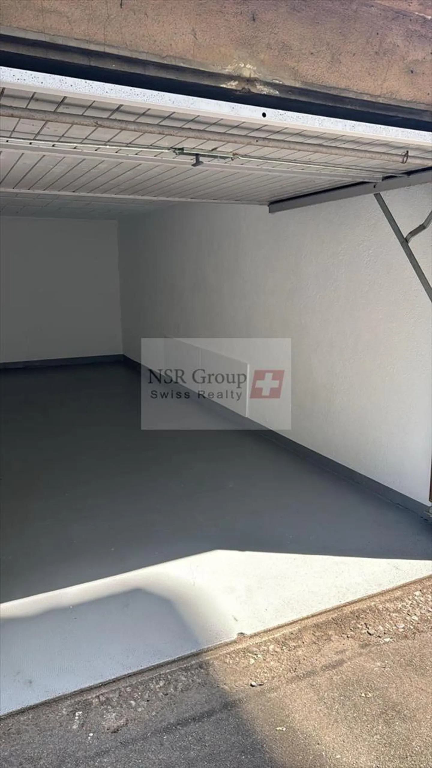Eaux-Vives - Storage box for rent - Photo 1 of 3