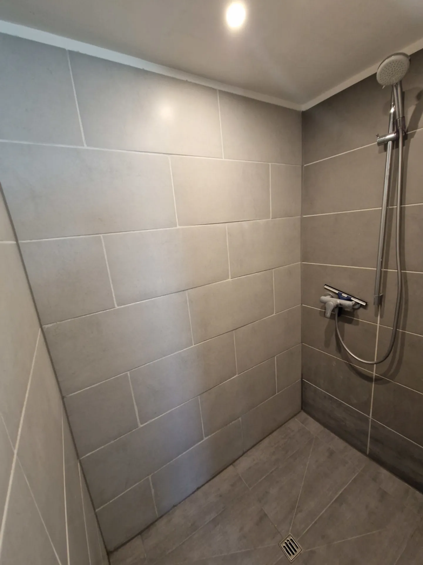 Appartamento ristrutturato con ingresso privato - Foto 6 di 8