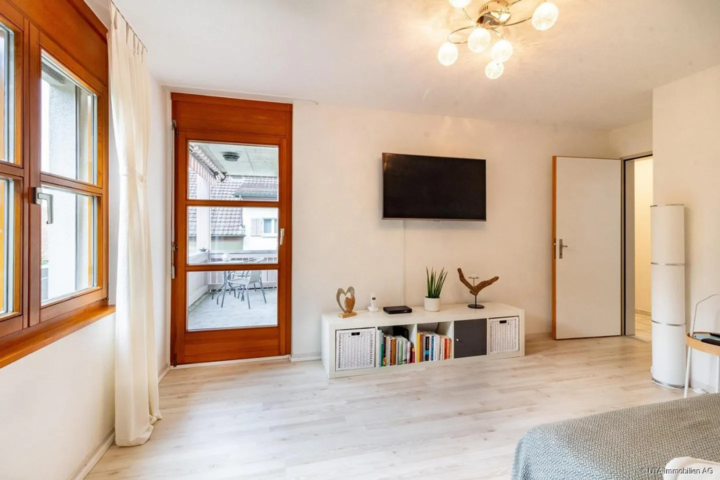 Well-maintained 4.5-room apartment with private garden and pergola - Photo 9 of 14