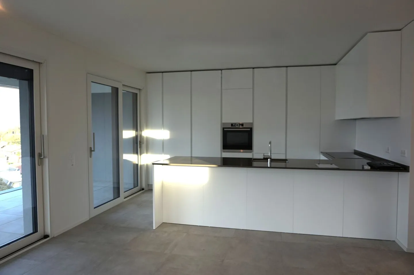 Magnificent 4.5-room apartment in the green and in peace - Photo 2 of 9