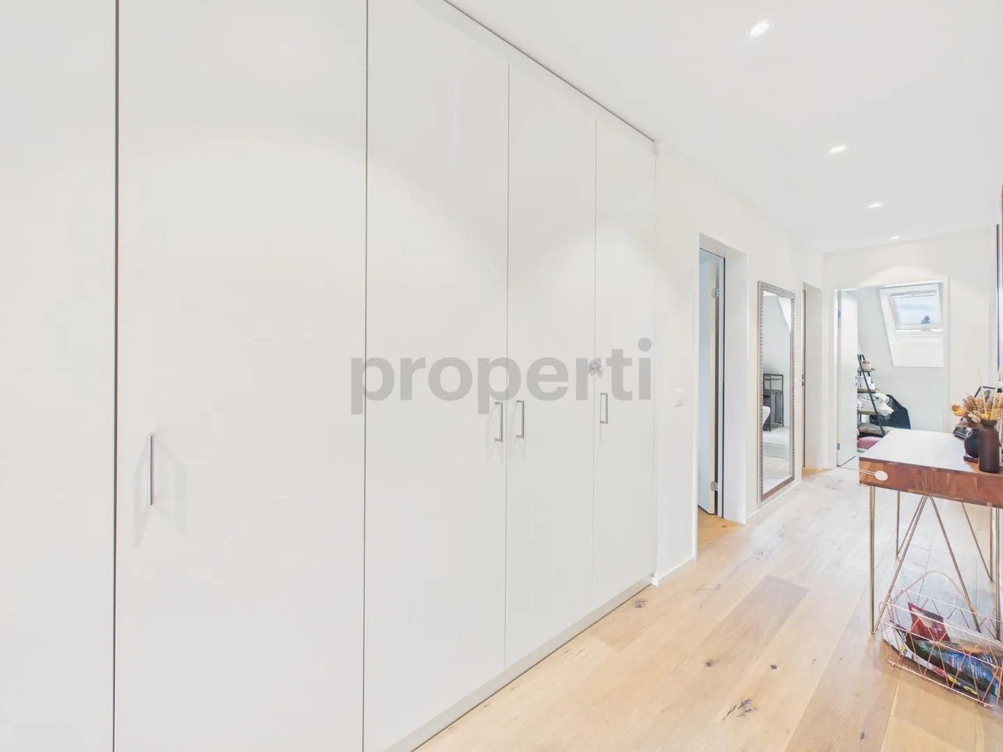 Modern 3.5-room maisonette with beautiful views - Photo 8 of 10