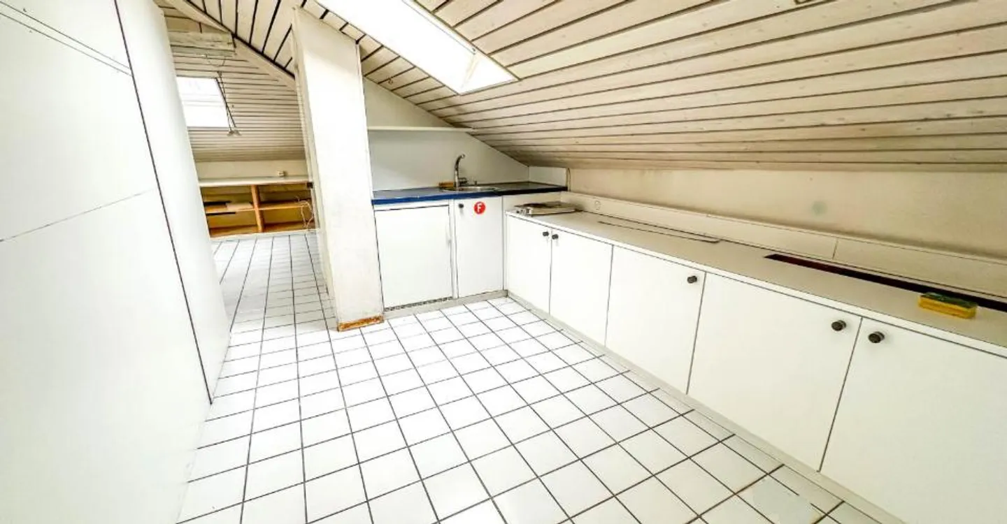 Commercial Space in Historic Building - Photo 8 of 11