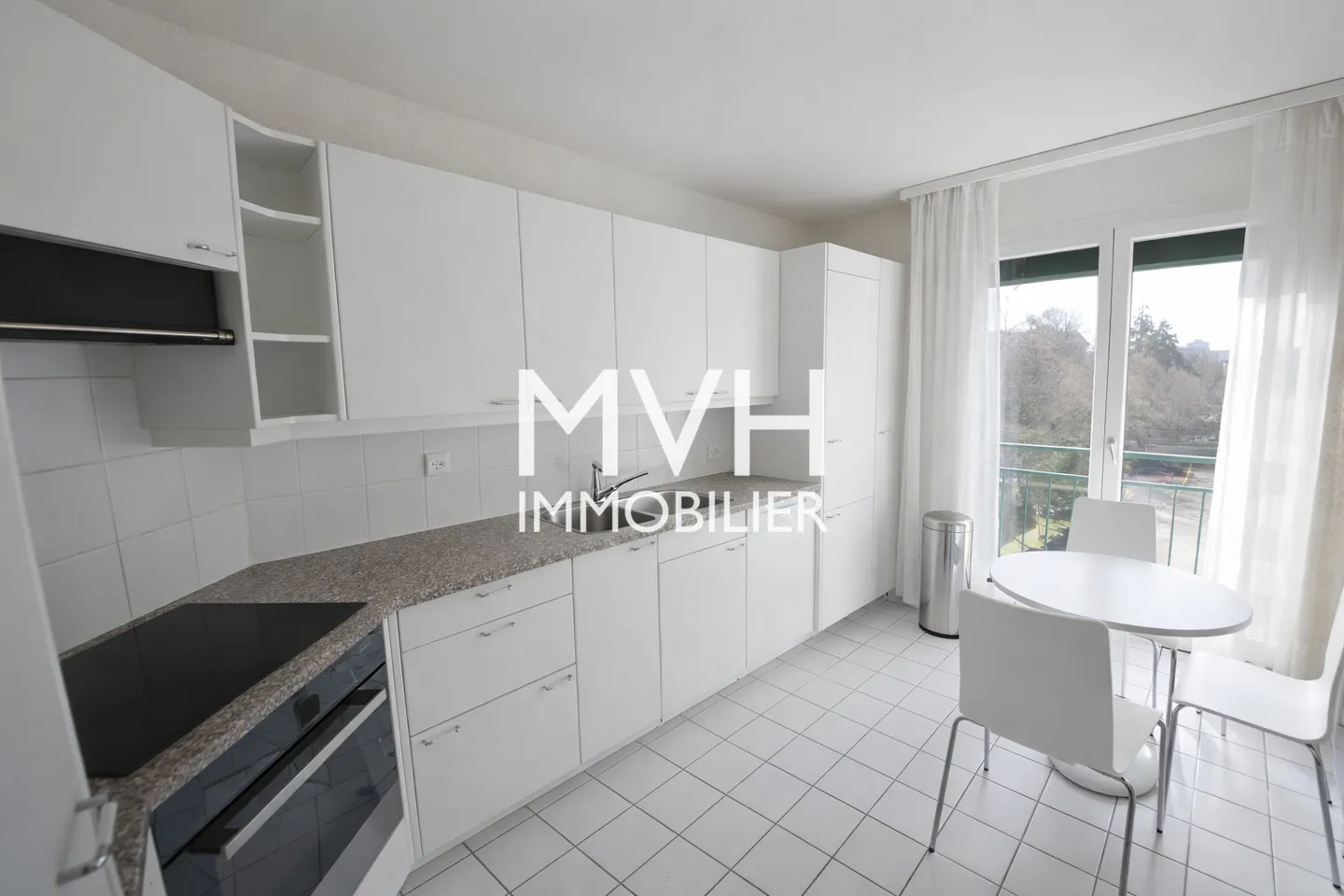 Charmante Wohnung mit Balkon - Foto 2 von 4