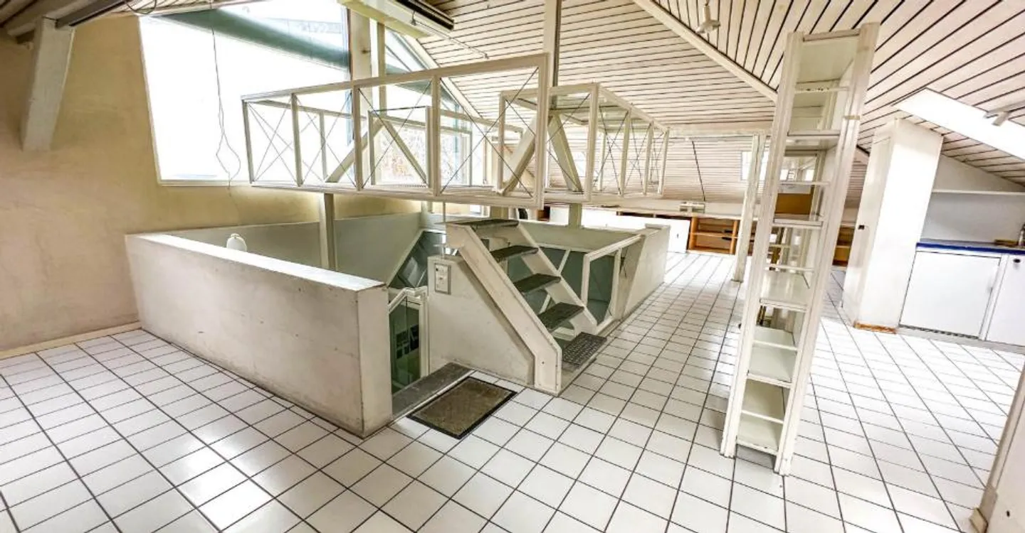 Commercial Space in Historic Building - Photo 4 of 11