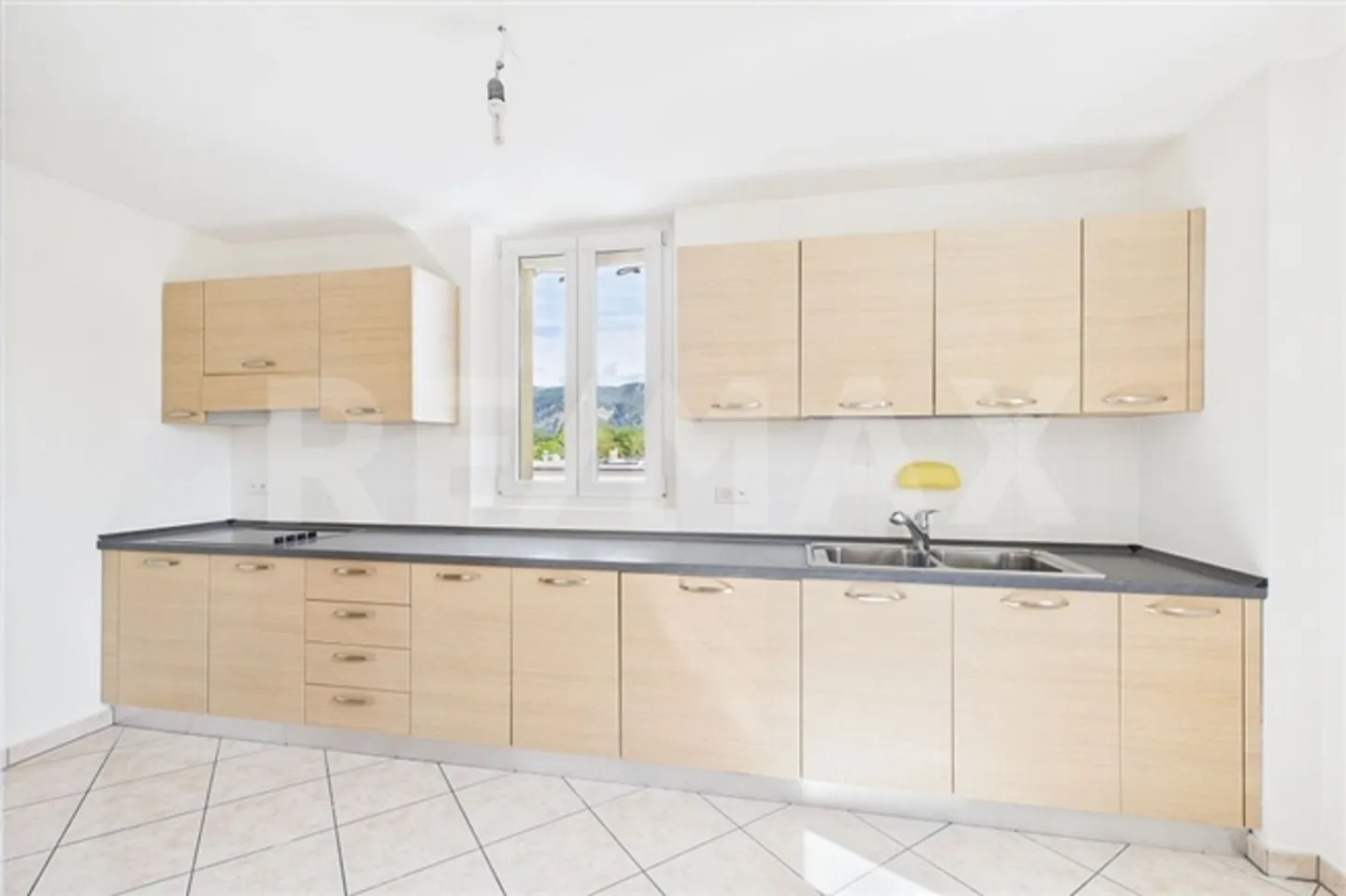 Appartement rénové de 4 1/2 pièces à Genestrerio - Photo 4 sur 13