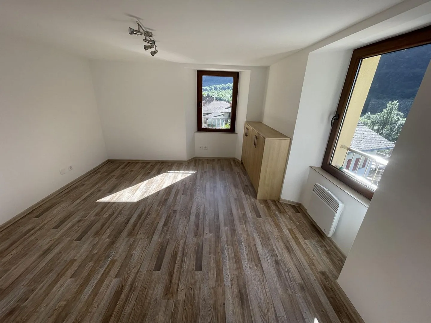 STABILE COMPLETAMENTE RIATTATO AD UN PREZZO MAI VISTO - Foto 11 von 13