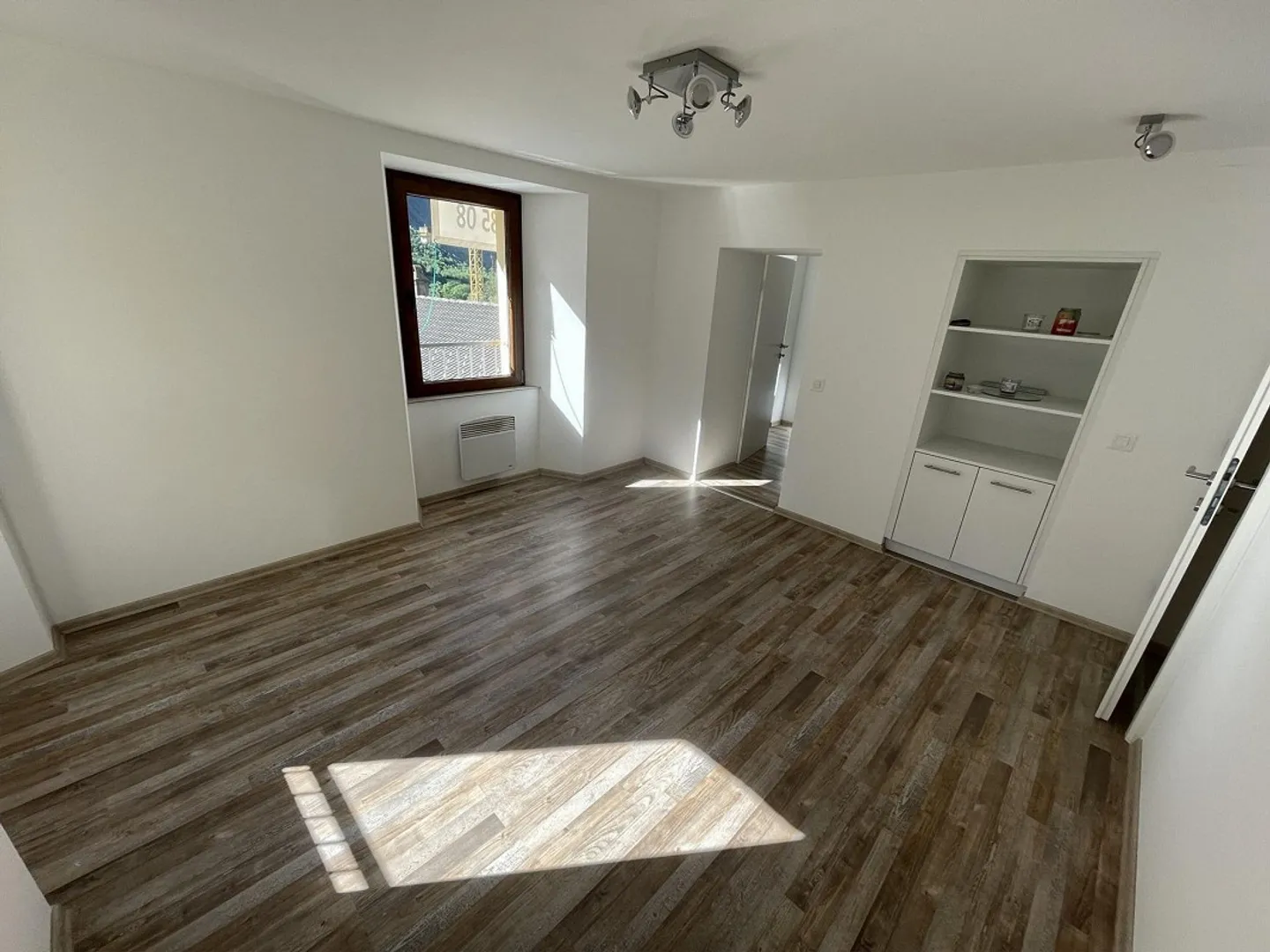 STABILE COMPLETAMENTE RIATTATO AD UN PREZZO MAI VISTO - Foto 6 von 13