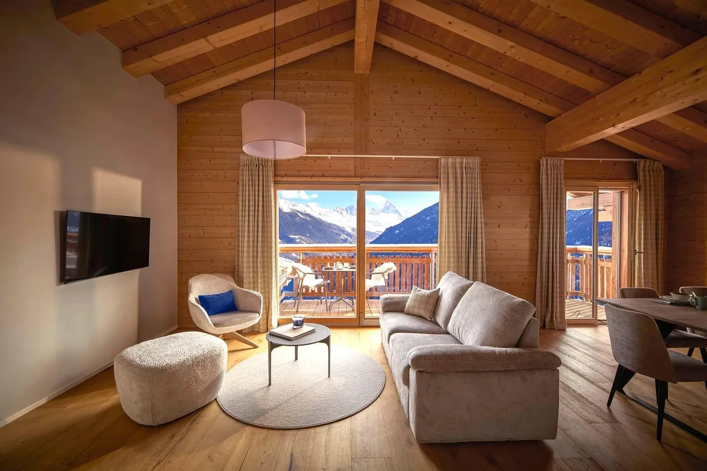 Attico con vista panoramica in residenza alberghiera - Foto 1 di 13