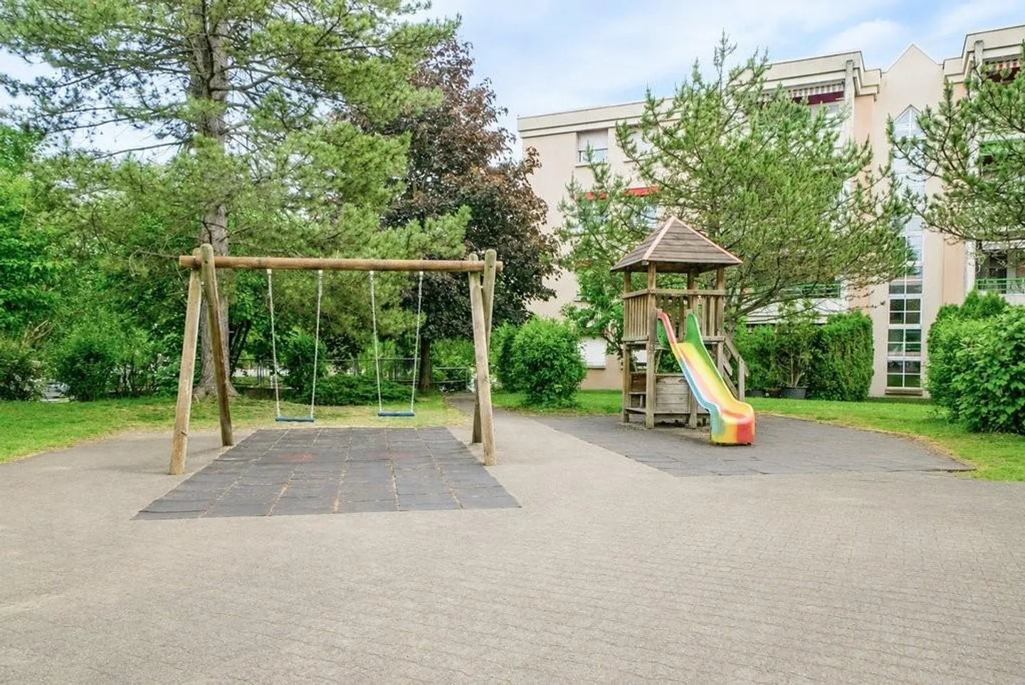 Appartement spacieux dans un quartier calme - Photo 3 sur 12
