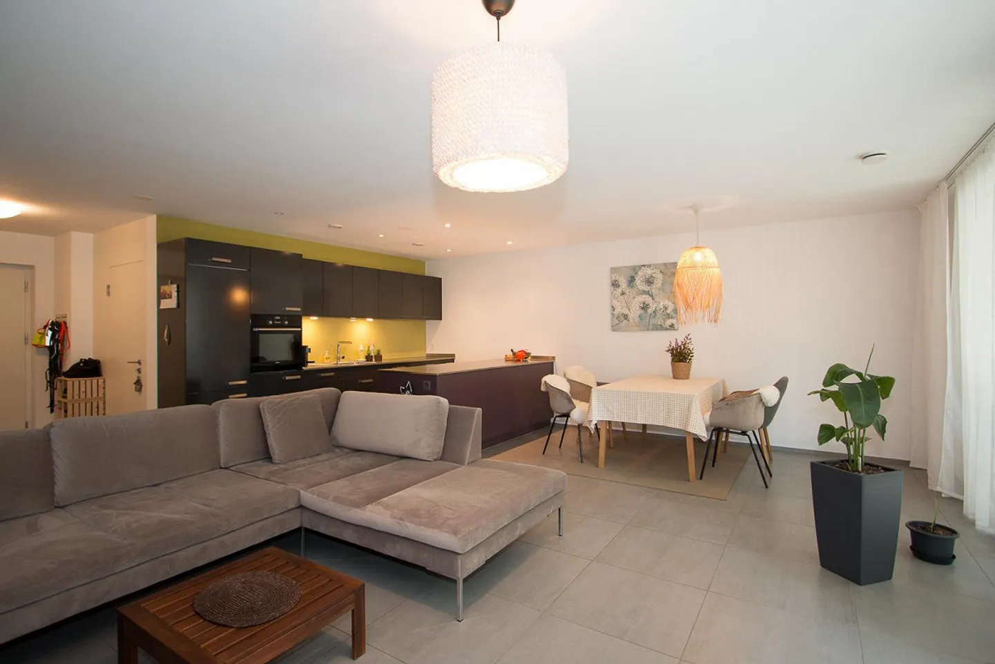 Grosszügige, moderne 2½-Zimmerwohnung in ländlicher Umgebung - Foto 8 di 18