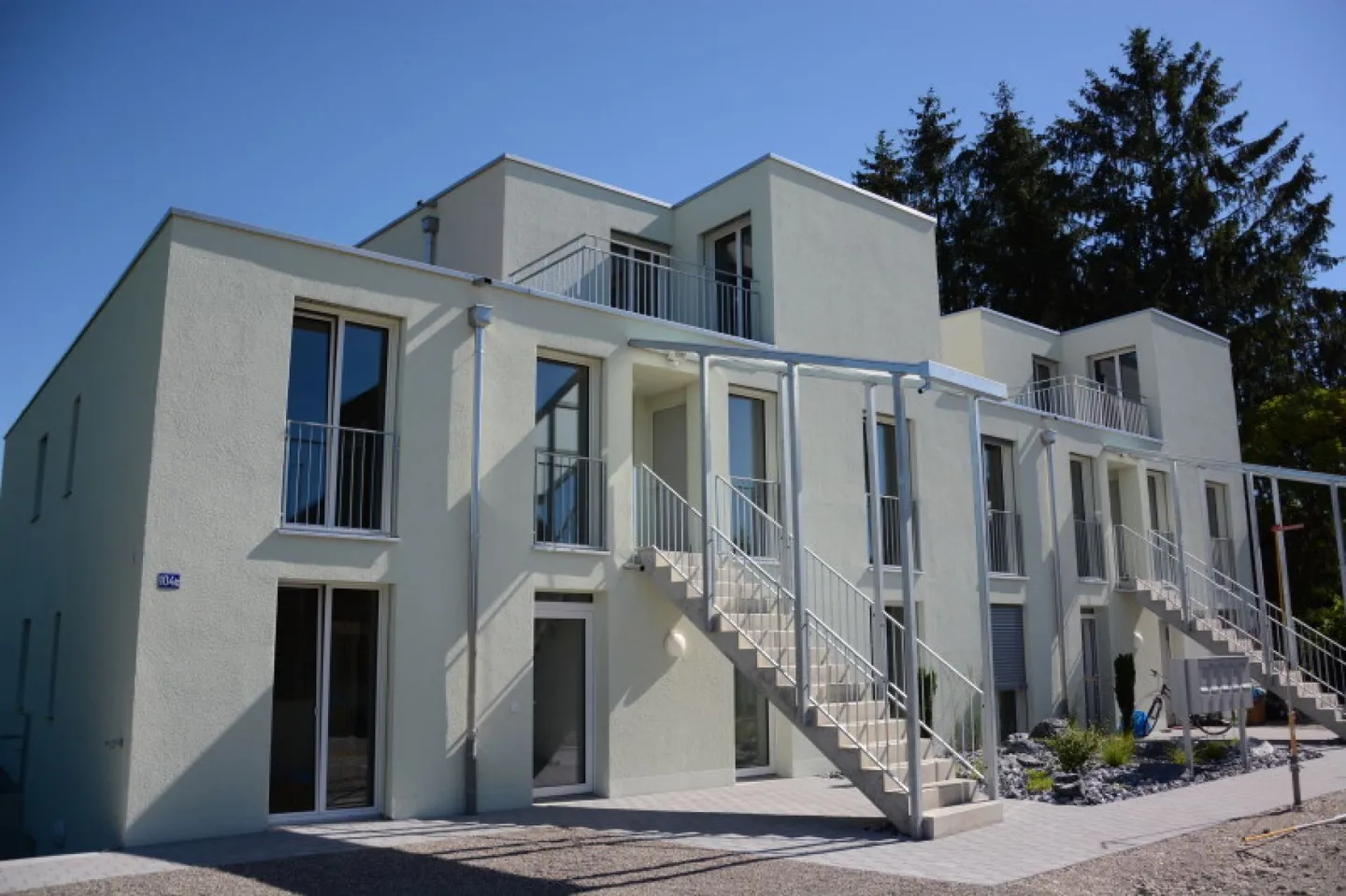 2.5-Zimmer-Erdgeschosswohnung mit Sitzplatz in ruhiger Umgebung - Foto 1 von 7