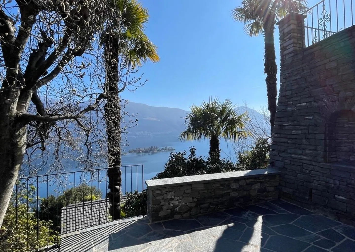 La modernità incontra il fascino ticinese - Villetta con vista lago - Foto 11 di 19