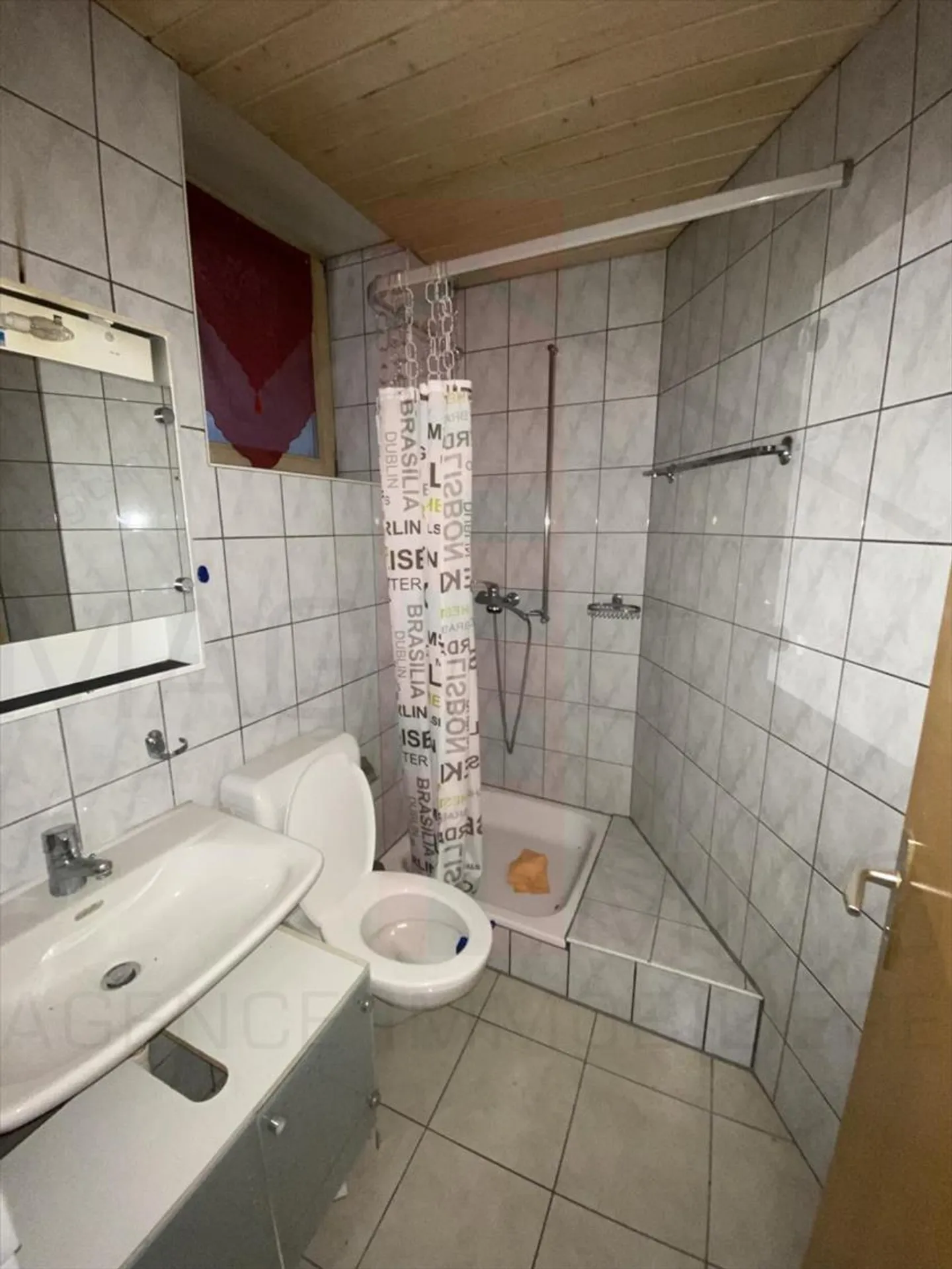 Residential building for sale - Photo 8 of 12