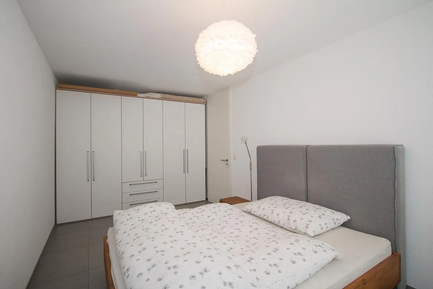 Grosszügige, moderne 2½-Zimmerwohnung in ländlicher Umgebung - Foto 15 di 18