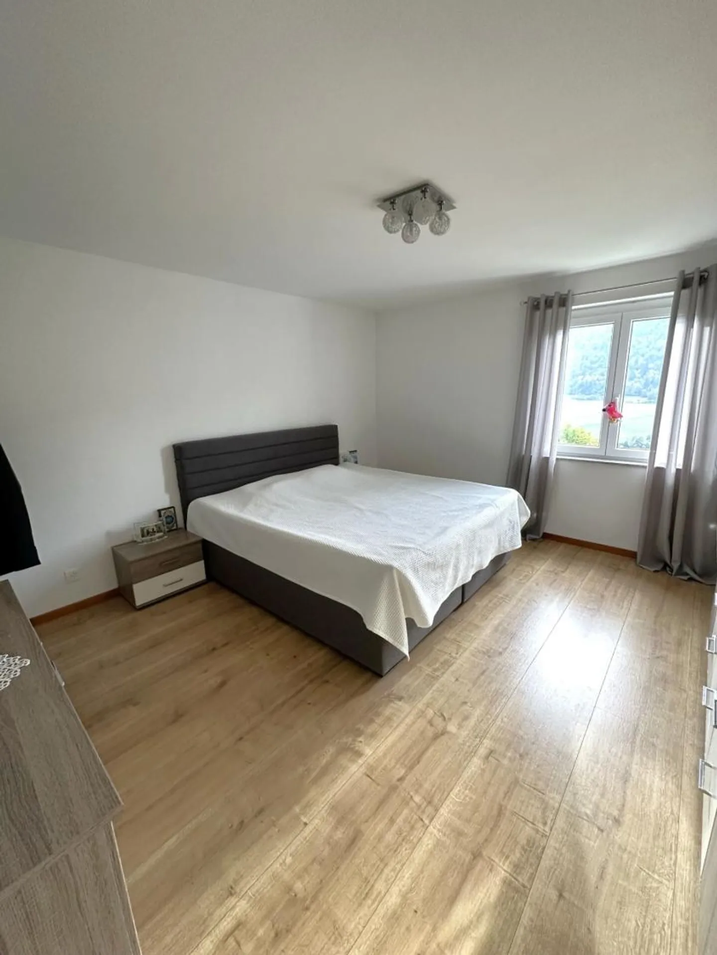 St-Imier, wunderschönes 4.5-Zimmer-Apartment im 2. Stock mit Terrasse - Foto 3 von 7